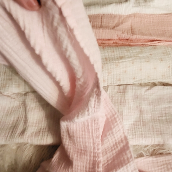 5 new blankets - Picture 2 of 4